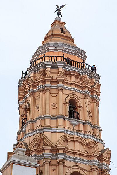 Last look arounjd Lima (8445852678)