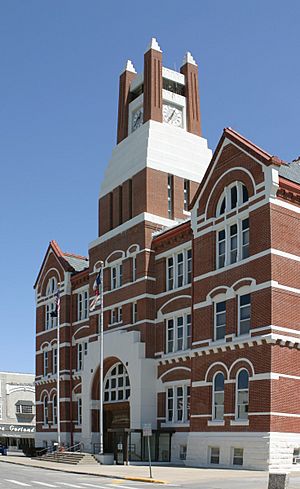 Archivo:Mahaska County, Iowa Courthouse