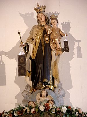 Archivo:Oviedo - Iglesia de Nuestra Señora del Carmen 09