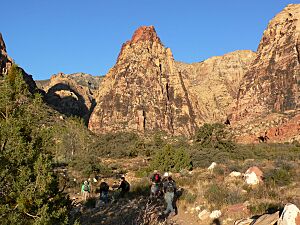 Archivo:Pine Creek Canyon trail 2