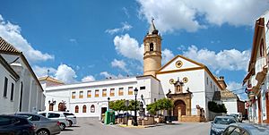 Archivo:Plaza de Santa Ángela de la Cruz (Morón de la Frontera)
