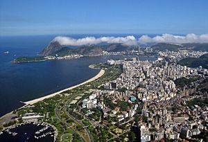 Archivo:Rio-Aterro-Flamengo-Gloria