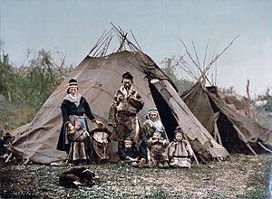 Archivo:Saami Family 1900