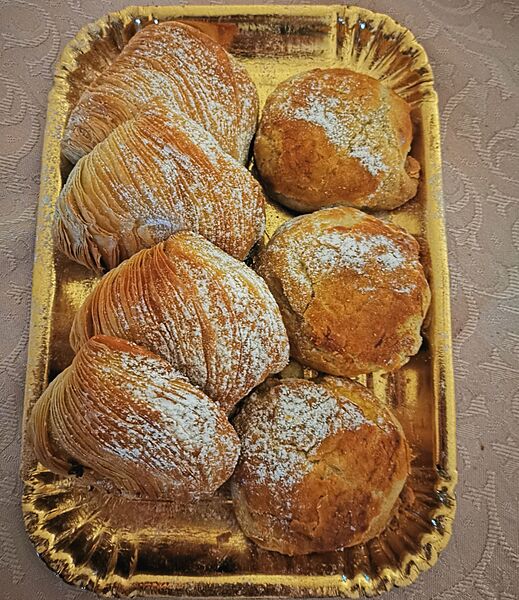 Sfogliatelle ricce e frolle