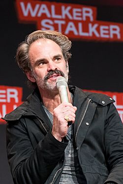 Steven Ogg - 2018076123859 2018-03-17 Walker Stalker Con - Sven - 1D X MK II - 0435 - AK8I8091.jpg