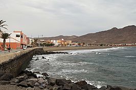 Playa y Avenida de Gran Tarajal.