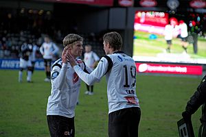 Archivo:Ulrik and Tore André Flo 2012