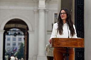 Archivo:Vocería de la Ministra Camila Vallejo (53212961111)