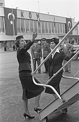 Archivo:Vraagteken vlucht Lockheed Electra naar Istanbul, Bestanddeelnr 910-7819