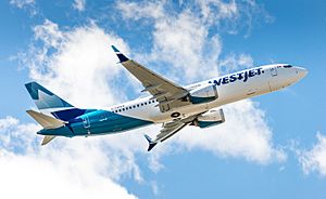 Archivo:WestJet 737 MAX 8 2