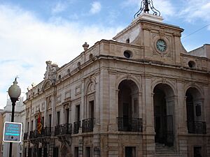 Archivo:Ajuntamentdemao