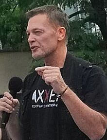 Andrew Wakefield 2019 (cropped).jpg