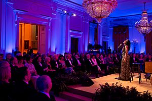 Archivo:Audra McDonald performs in the East Room of the White House, 2013