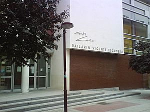 Archivo:Centro Cívico Vicente Escudero (Valladolid)