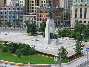 Archivo:Confederation Square Ottawa