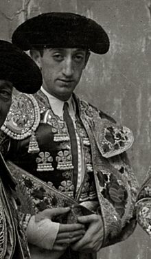 Corrida de toros en la plaza de 'El Txofre Manolete (cropped).jpg