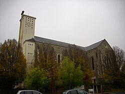 Erbray - église (02).JPG