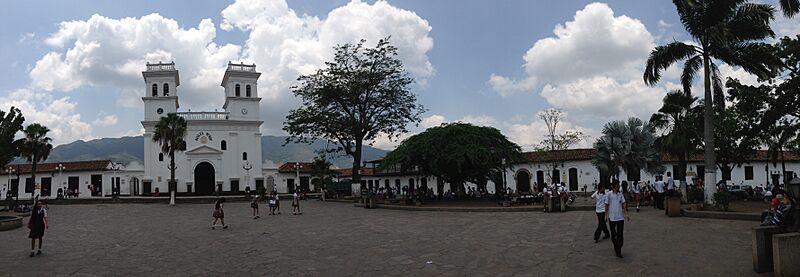 Archivo:Giron - panoramio