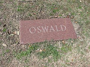 Archivo:Grave of Lee Harvey Oswald