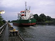 Archivo:Lastfartyg i Karls grav