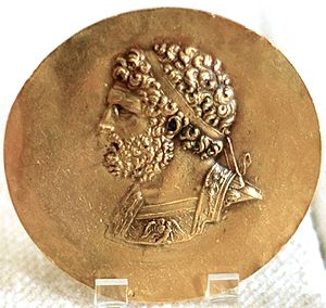 Archivo:Philip II of Macedon CdM