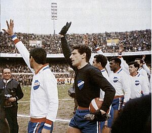 Archivo:Racing Club vs. Nacional en Avellaneda 01