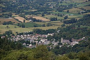 Archivo:Rostrevor (elevated view) - geograph.org.uk - 278010