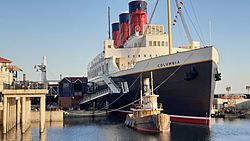 Archivo:SS Columbia at Tokyo DisneySea (Nov 2019)