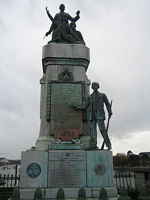Archivo:1916MonumentLimerick