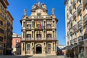 Archivo:Ayuntamiento de Pamplona 2023