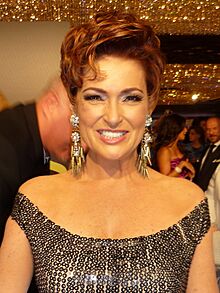 Carolyn Hennesy 2010 Daytime Emmy Awards (cropped).jpg