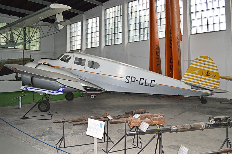 Cessna UC-78 Bobcat 'SP-GLC' (15940459222)