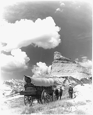 Archivo:Conestoga wagon on Oregon Trail reenactment 1961