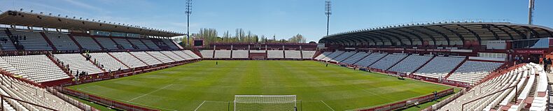 Archivo:Estadio Carlos Belmonte (2019)