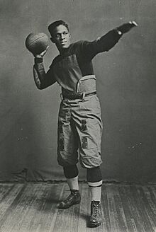Archivo:Fritz Pollard football player