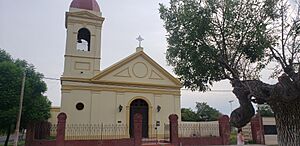 Archivo:IGLECIA CARMEN DEL SAUCE FRONTAL