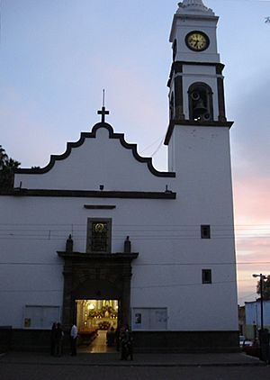 Archivo:Parroquia Nuestra Señora del Rosario, Toluquilla, Jalisco