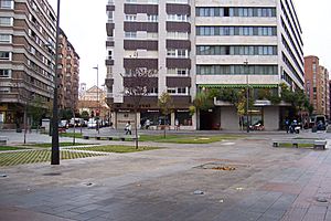 Archivo:Plaza de San Miguel Valladolid lou