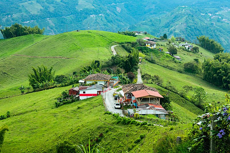 Pueblo rico, Neira caldas