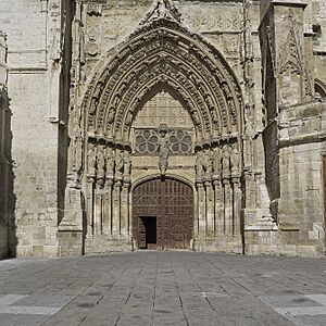 Archivo:Puerta del Obispo. Catedral de Palencia