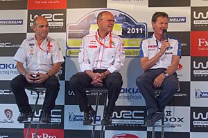Archivo:Rees, Quesnel and Wilson at WRC Finland 2011