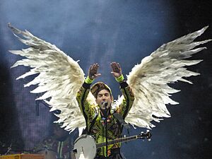Archivo:Sufjan Stevens, April 2016