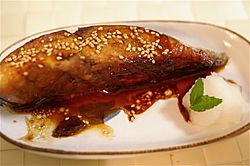 Archivo:Teriyaki saute of Japanese spanish mackerel (2442190749)