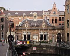 University of Amsterdam 235 2094.jpg