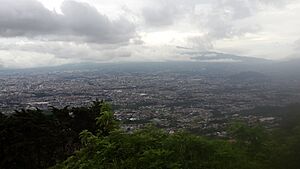 Archivo:Valle Central Costa Rica 05