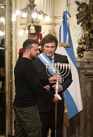 Archivo:Zelensky en el Salón Blanco