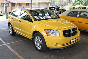 Archivo:2006 Dodge Caliber (PM) SXT hatchback (15761825511)
