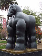 Archivo:2017 Santiago de Chile - El Caballo, Escultura de Fernando Botero - Parque Forestal