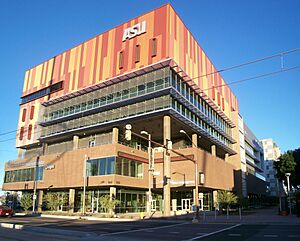 Archivo:ASU Downtown - SoJ SWC - 2008-12-29
