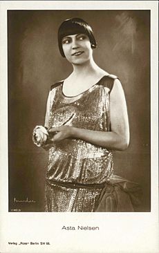 Archivo:Asta Nielsen - Alexander Binder - EYE FOT127484